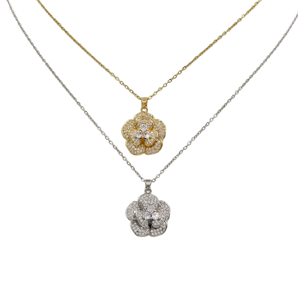 Collana Camelia mediterranea